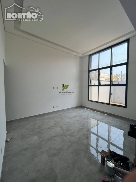 Casa à venda com 5 quartos, 125m² - Foto 9