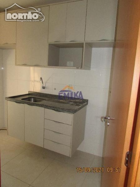 Casa à venda com 3 quartos, 78m² - Foto 7