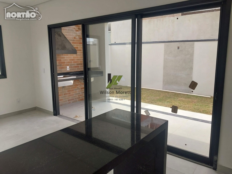 Casa à venda com 5 quartos, 145m² - Foto 6