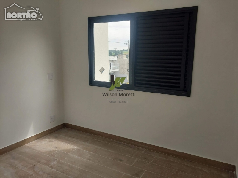 Casa à venda com 5 quartos, 145m² - Foto 10