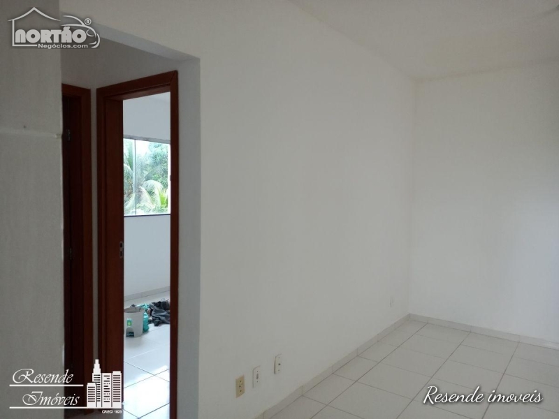 Casa à venda com 3 quartos, 70m² - Foto 10