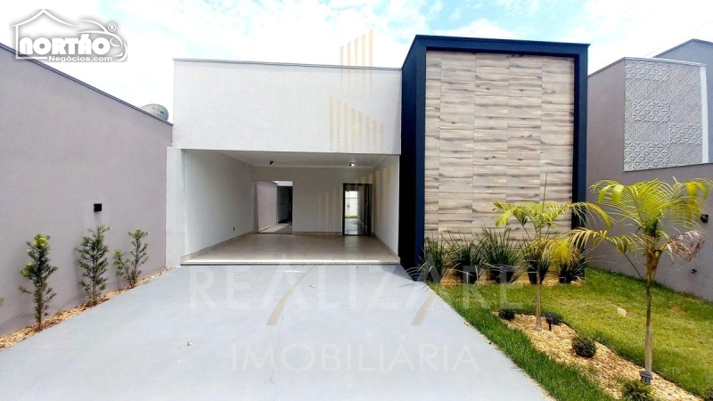 Casa à venda com 3 quartos, 140m² - Foto 2