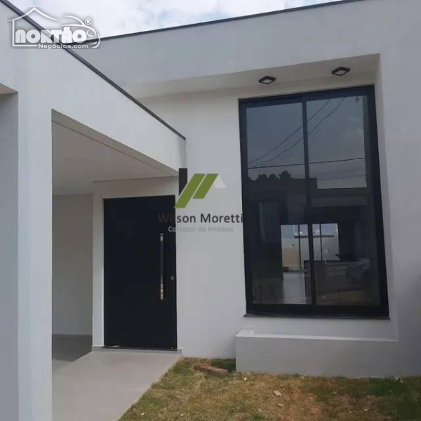 Casa à venda com 5 quartos, 162m² - Foto 3