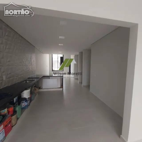 Casa à venda com 5 quartos, 162m² - Foto 5