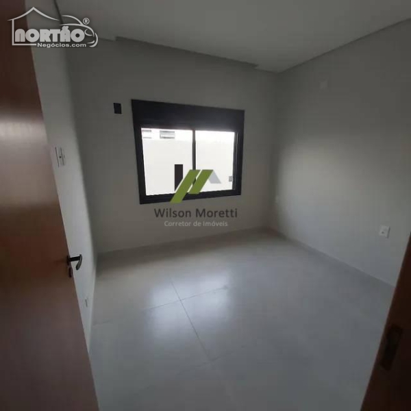 Casa à venda com 5 quartos, 162m² - Foto 8