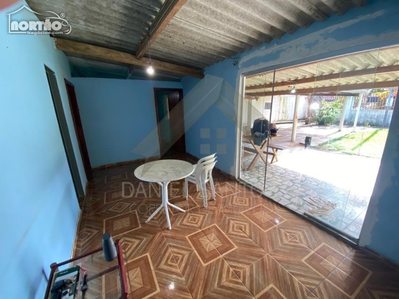 Casa à venda com 5 quartos, 60m² - Foto 10