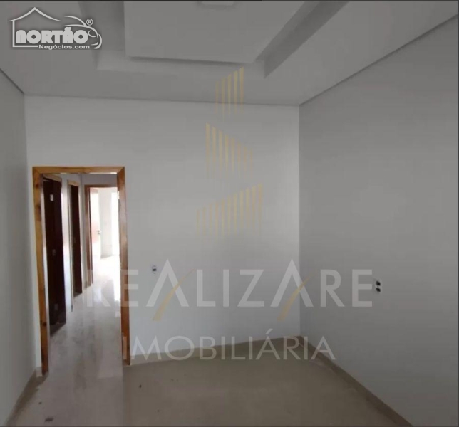 Casa à venda com 4 quartos, 105m² - Foto 7