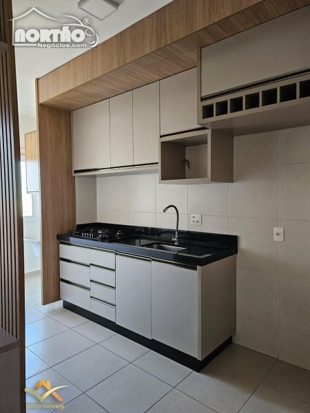 Casa à venda com 2 quartos, 63m² - Foto 3