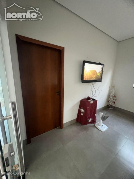 Casa à venda com 2 quartos, 104m² - Foto 8