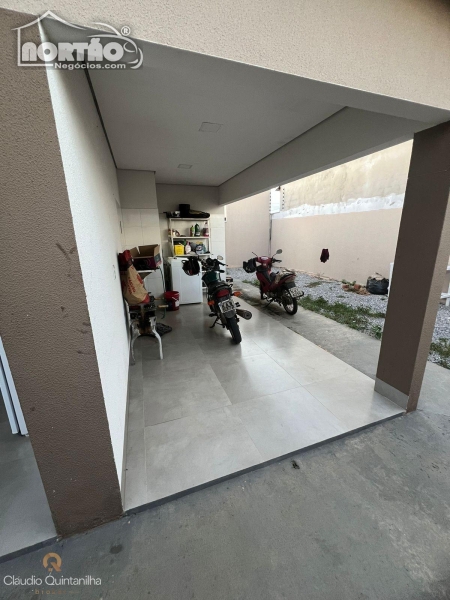 Casa à venda com 2 quartos, 104m² - Foto 9