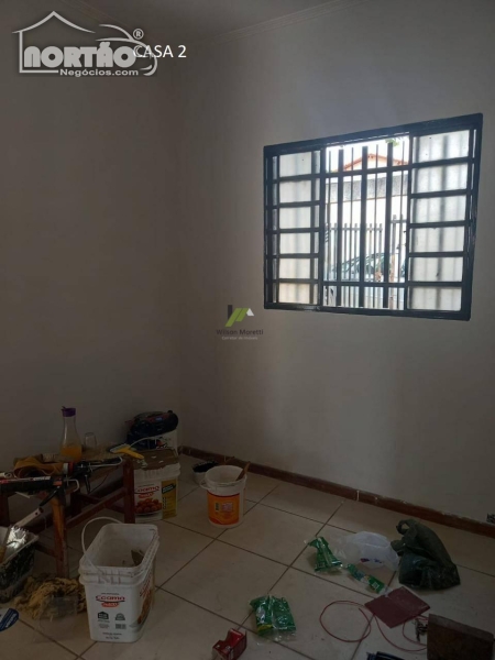 Casa à venda com 3 quartos, 67m² - Foto 2