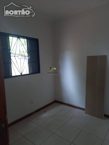 Casa à venda com 3 quartos, 67m² - Foto 3