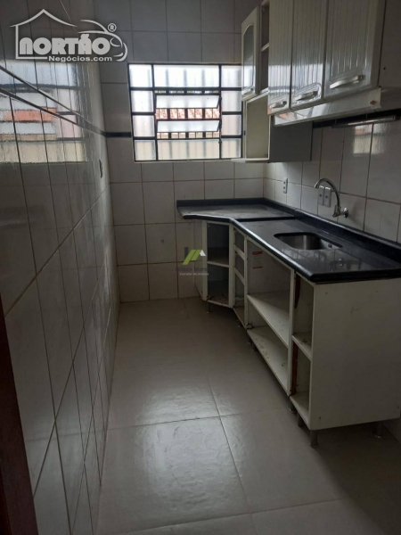 Casa à venda com 3 quartos, 67m² - Foto 8