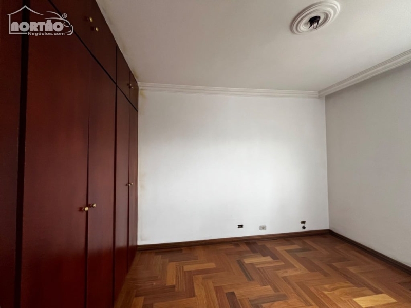 Casa, 3 quartos, 103 m² - Foto 2