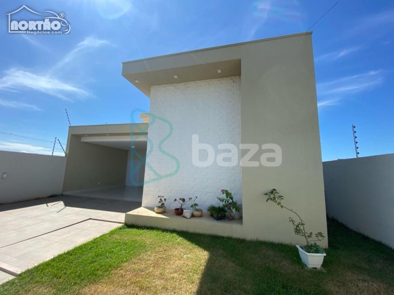 Casa à venda com 4 quartos, 147m² - Foto 3