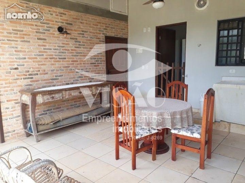 Casa à venda com 2 quartos, 137m² - Foto 9