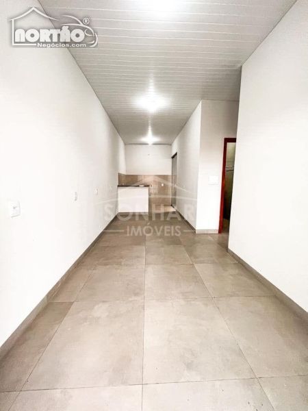 Casa à venda com 3 quartos, 57m² - Foto 4