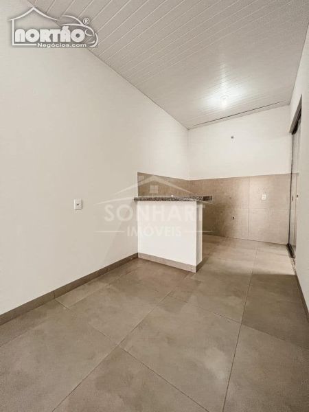 Casa à venda com 3 quartos, 57m² - Foto 8