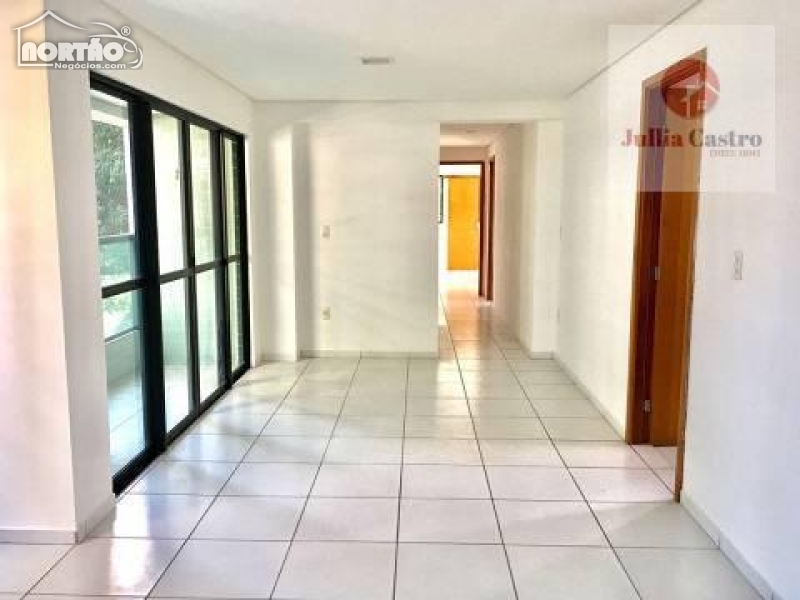 Casa à venda com 5 quartos, 102m² - Foto 4