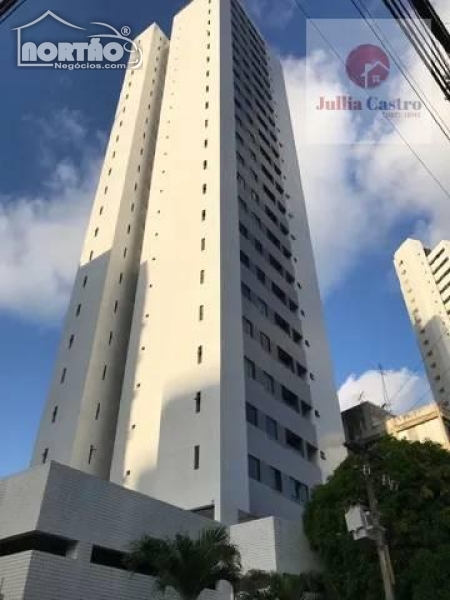 APARTAMENTO A VENDA NO TORRE EM RECIFE/PE