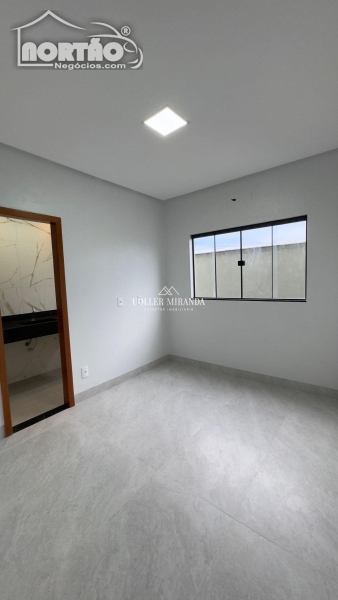 Casa à venda com 4 quartos, 149m² - Foto 9