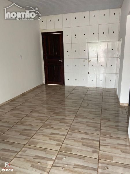 Casa à venda com 3 quartos - Foto 3