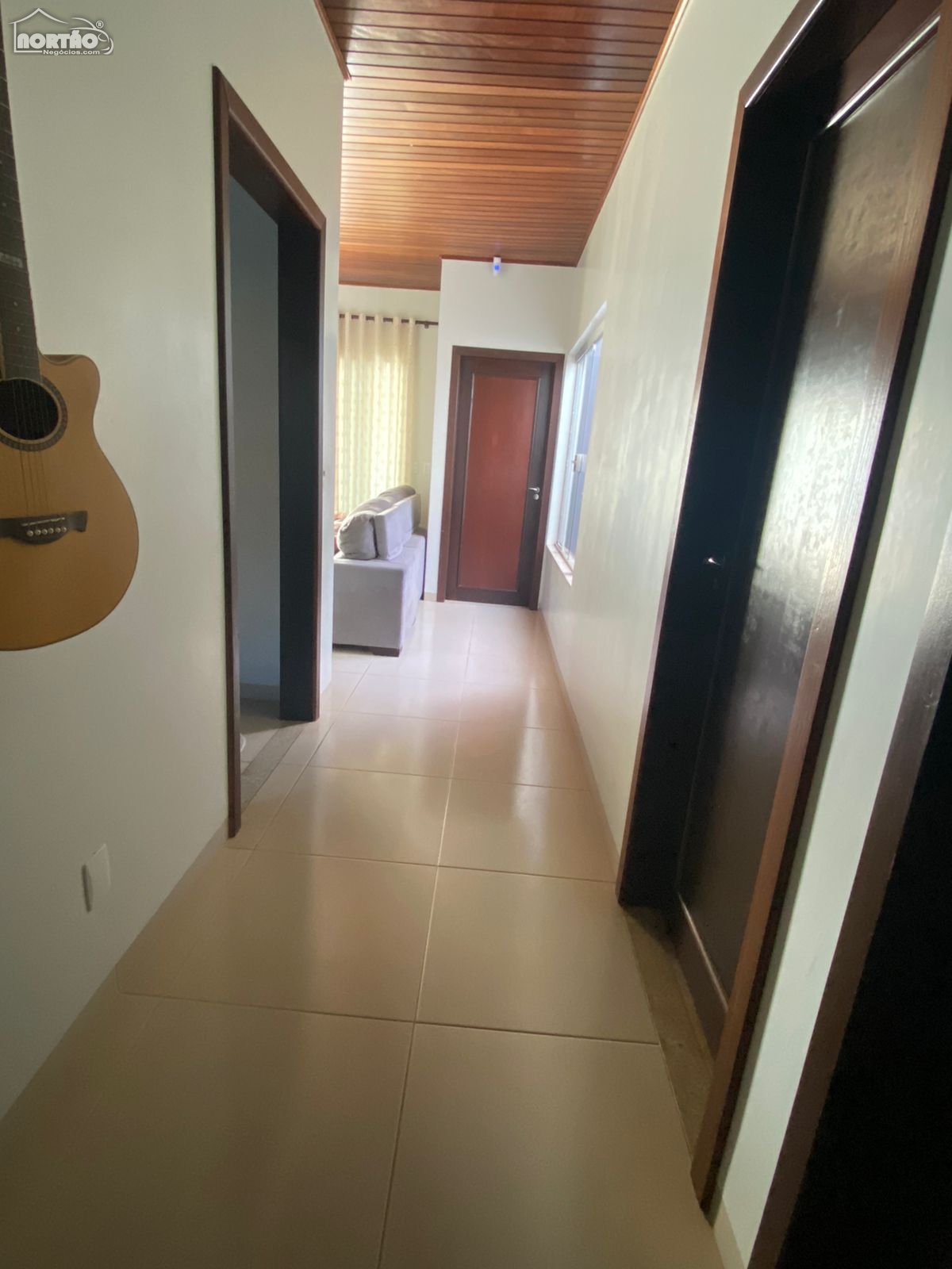 Casa à venda com 4 quartos, 120m² - Foto 13