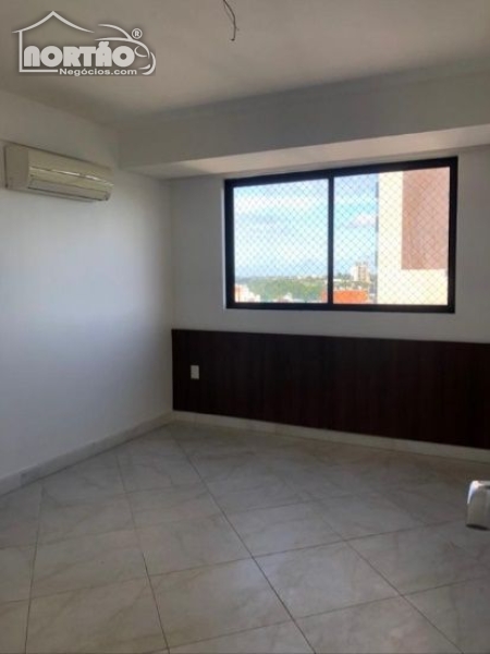 Casa à venda com 8 quartos, 218m² - Foto 7