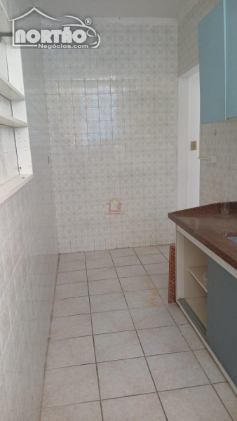 Casa à venda com 3 quartos, 70m² - Foto 4