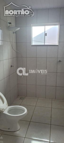 Casa à venda com 3 quartos, 100m² - Foto 4