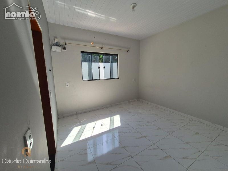 Casa à venda com 4 quartos, 140m² - Foto 9