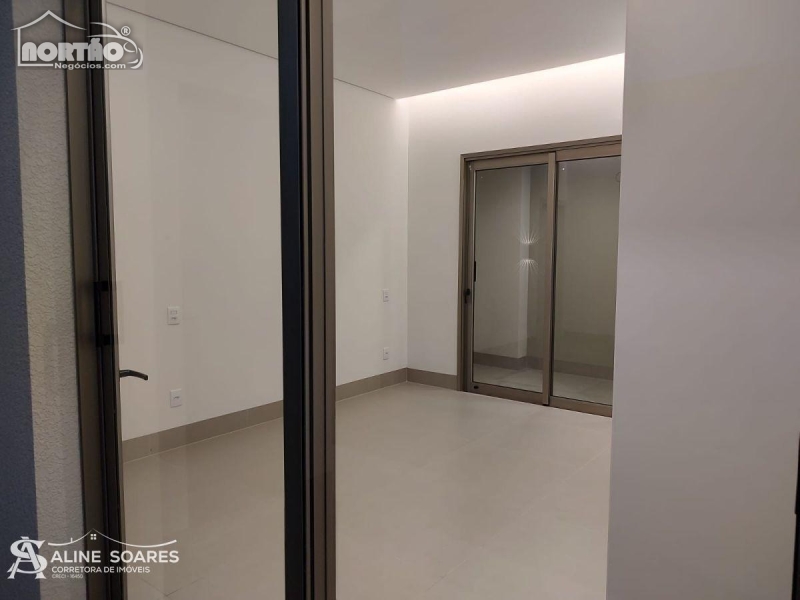 Casa à venda com 4 quartos, 187m² - Foto 9