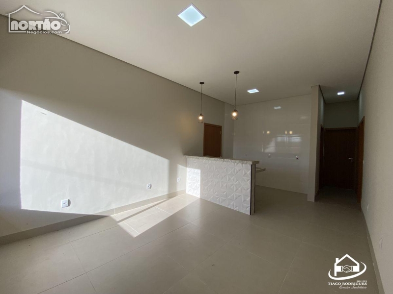 Casa à venda com 3 quartos, 102m² - Foto 5