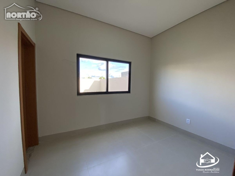 Casa à venda com 3 quartos, 102m² - Foto 8