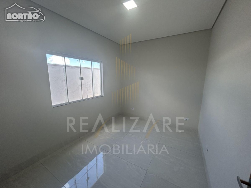 Casa à venda com 3 quartos, 100m² - Foto 6