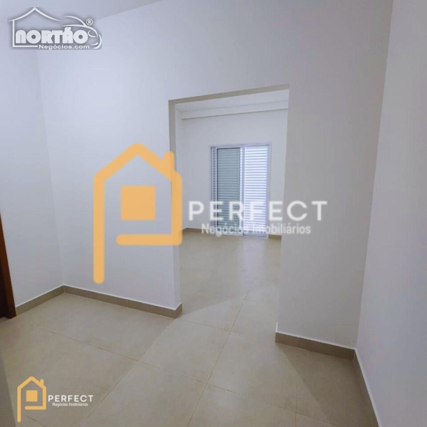 Casa à venda com 4 quartos, 140m² - Foto 10