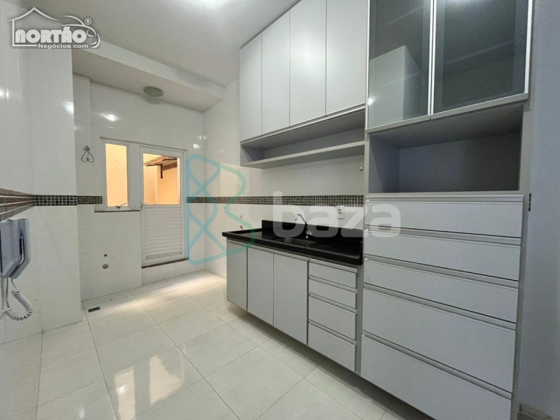 Casa à venda com 3 quartos, 107m² - Foto 8