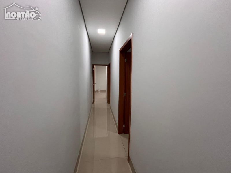 Casa à venda com 3 quartos, 100m² - Foto 8