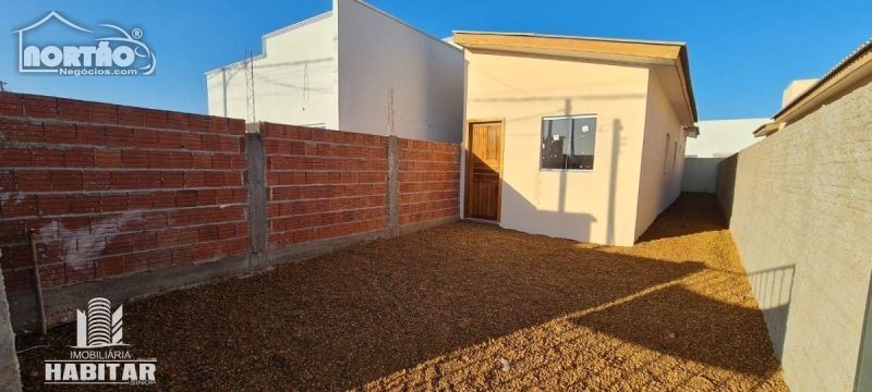 Casa à venda com 3 quartos - Foto 2