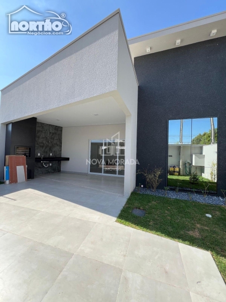 Casa à venda com 4 quartos, 108m² - Foto 3