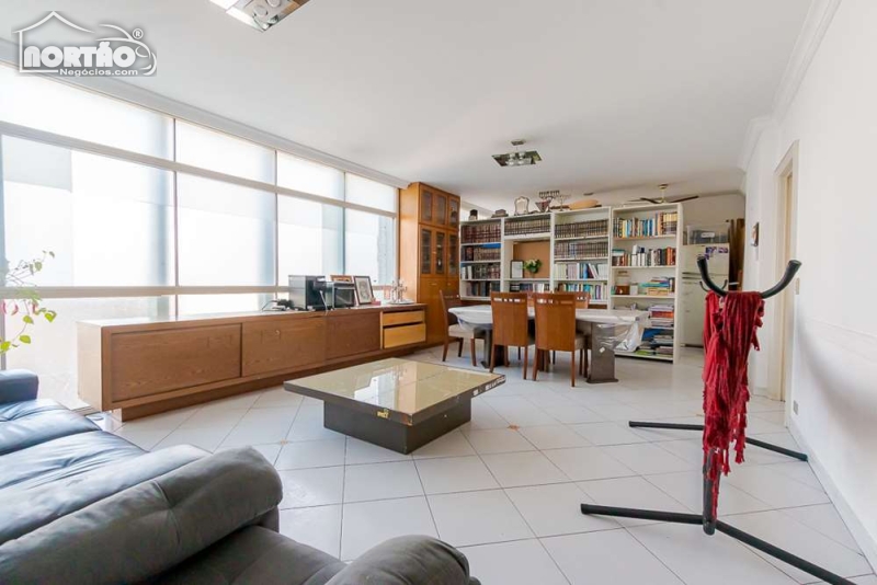 APARTAMENTO A VENDA NO HIGIENÓPOLIS EM SÃO PAULO/SP