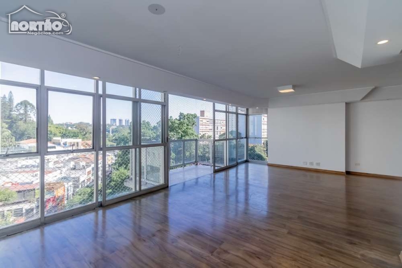 APARTAMENTO A VENDA NO HIGIENÓPOLIS EM SÃO PAULO/SP