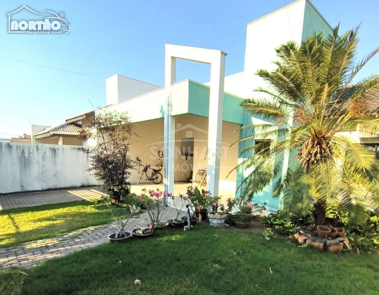 CASA A VENDA NO RESIDENCIAL FLORENÇA EM SINOP/MT