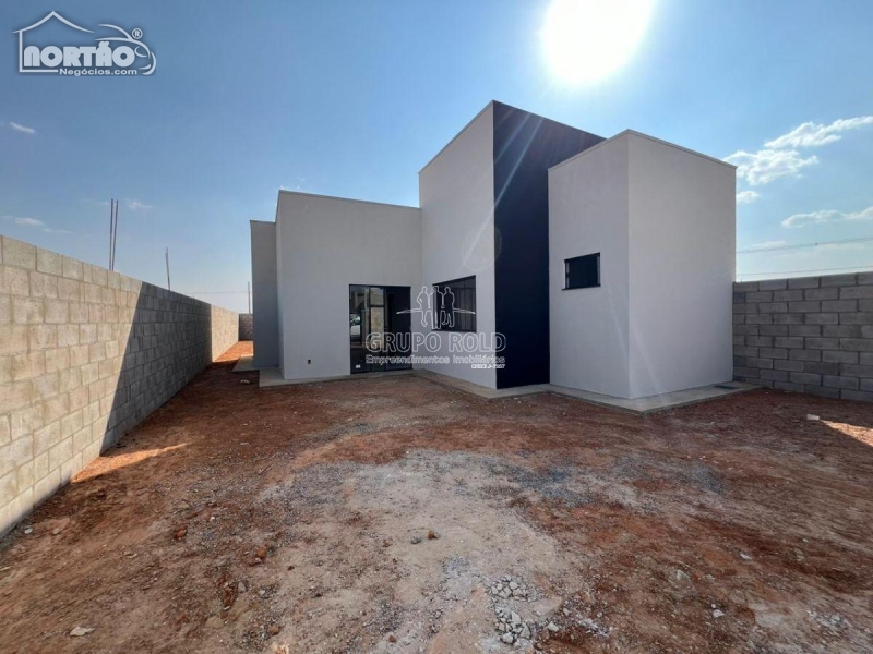 CASA A VENDA NO SONHALTO VIDEIRA EM SINOP/MT