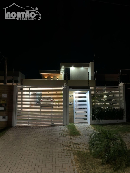 CASA A VENDA NO JARDIM PARAISO 2 EM SINOP/MT