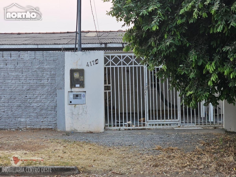 CASA A VENDA NO JARDIM JACARANDÁS EM SINOP/MT