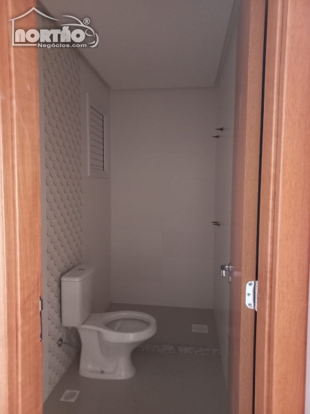 APARTAMENTO A VENDA NO AV. CENTRAL EM GRAMADO/RS