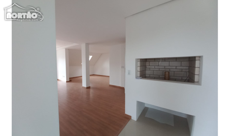 APARTAMENTO A VENDA NO AV. CENTRAL EM GRAMADO/RS