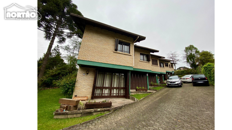 CASA A VENDA NO CENTRO  EM CANELA/RS