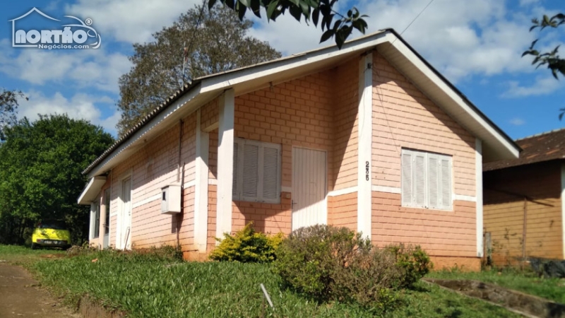 CASA A VENDA NO UNIVERSITÁRIO EM LAJEADO/RS